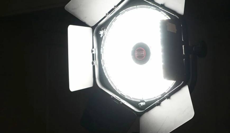 枣强县广告片拍摄公司：黑色幽默玩家，用反常规视角引爆记忆点